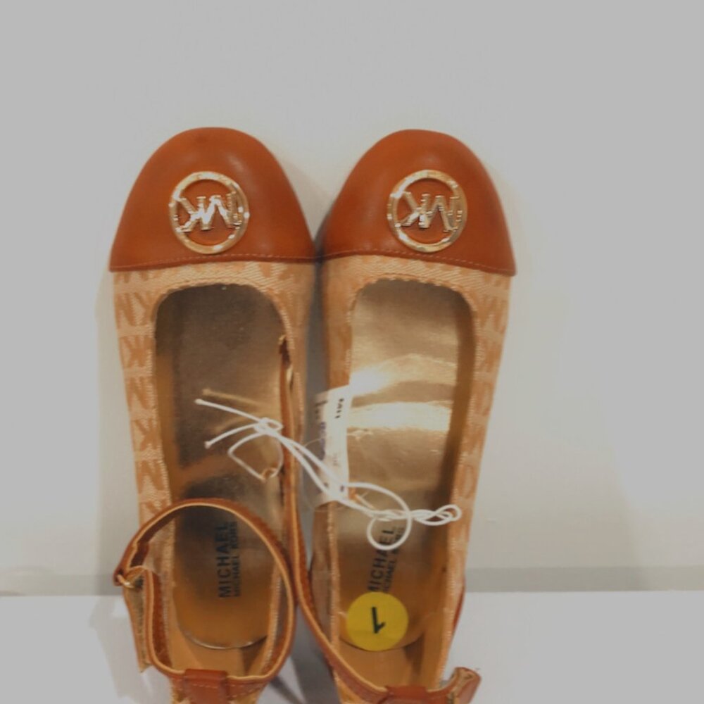 Michael Kors CHRISTABEL Cognac Wrap Around Strap Flats Girls